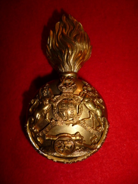 Victorian Royal Artillery Officer's Gilt Plume Holder Grenade Busby Hat Badge